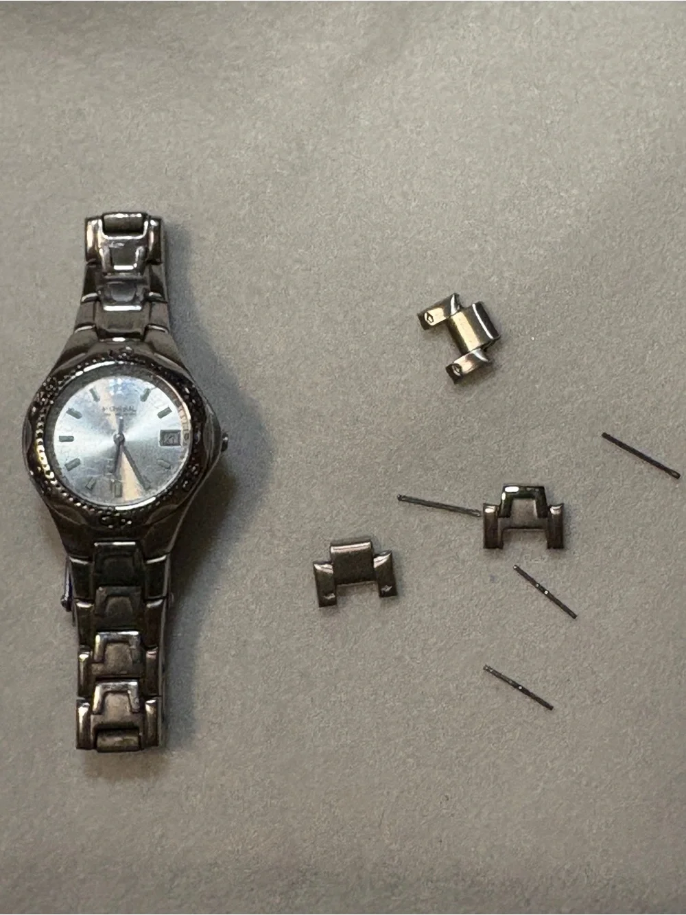 Fossil Silver-Tone Women's Bracelet Watch with Light Silver Dial